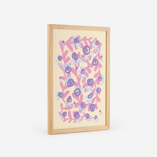 Poster de um padrão floral orgânico com flores e folhas numa paleta de cores pastel que inclui tons de rosa, roxo e azul. 4