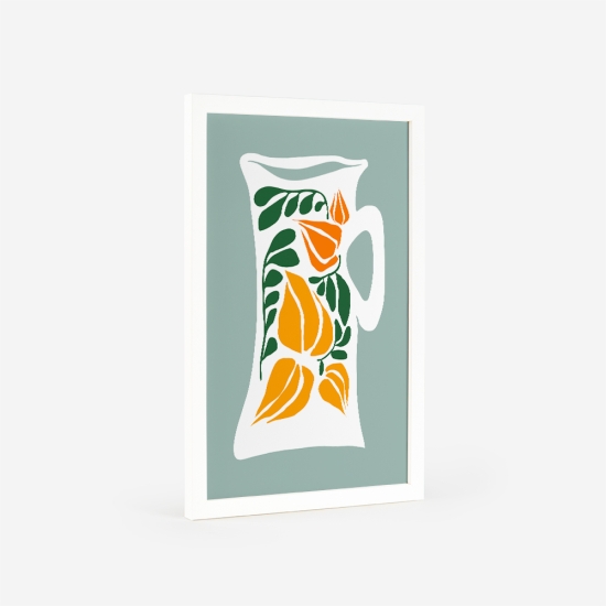 Poster de uma jarra branca com um padrão floral laranja e verde, em contraste com um fundo verde claro. 5